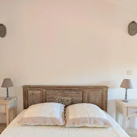 Campagne Vallauris Bed & Breakfast 3*