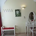 Campagne Vallauris Bed & Breakfast 3*